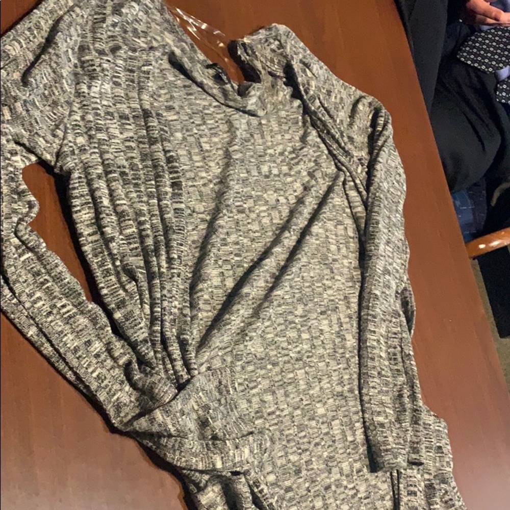 Gray open cardigan